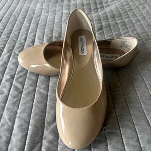 Steve Madden Nude Patent Flats